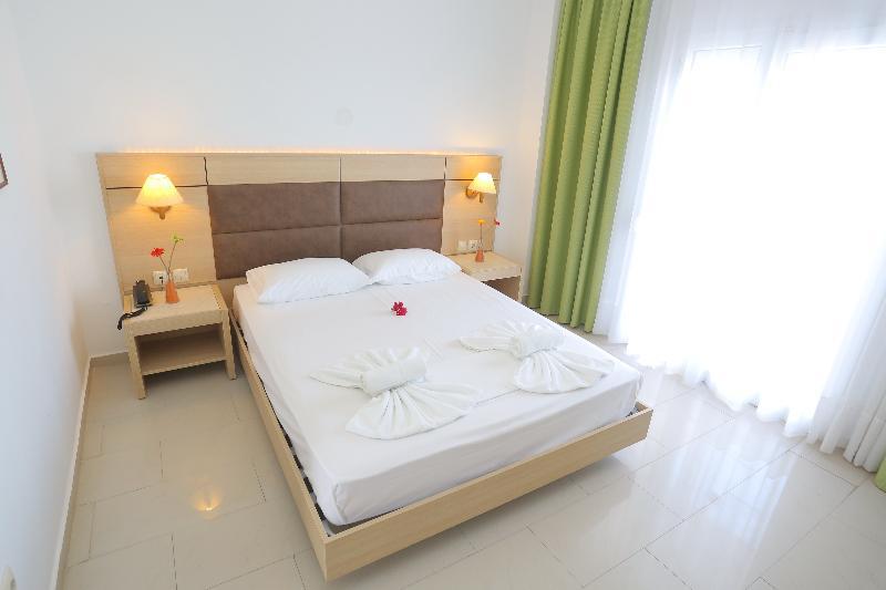 Hotel Hilltop 3*