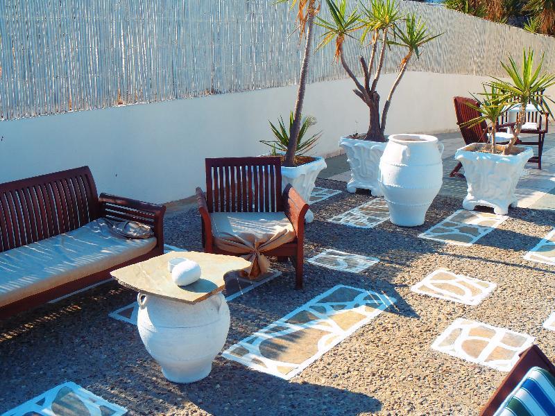 Liogerma Hotel Adamantas (Milos)