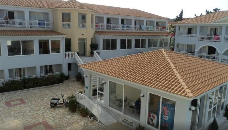 Hotel Meridien Beach 3*