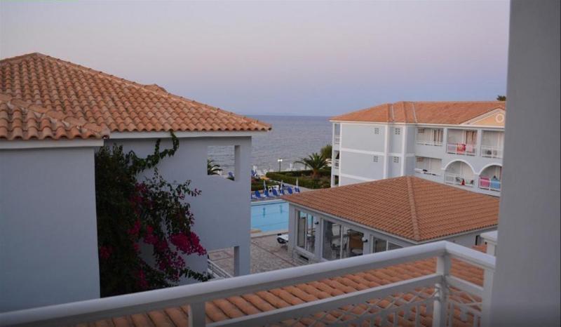 Hotel Meridien Beach 3*