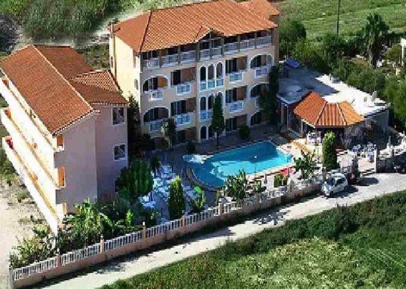 Sandy Maria Tsilivi (Zakynthos)