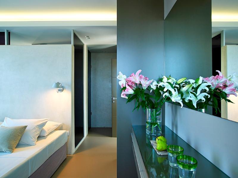 Youphoria Sea View Villa *