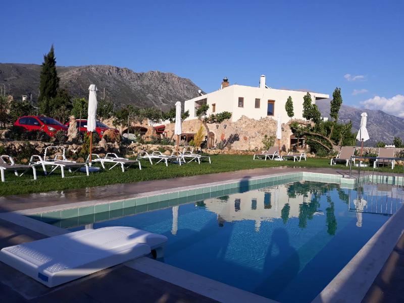 Hotel Aravanes Mountain & Eco Cuisine