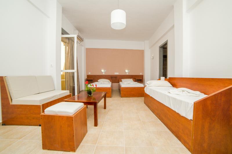 Sterling Hotel 2*