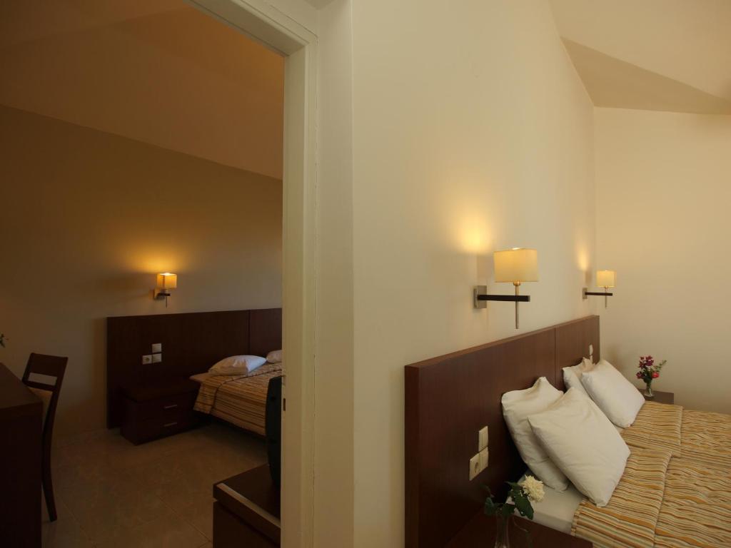 Skiathos Club &