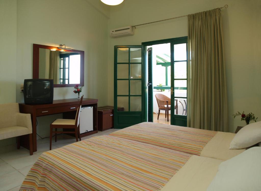 Hotel Skiathos Club &