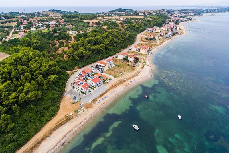 Elpiniki Luxury * Nea Poteidaia