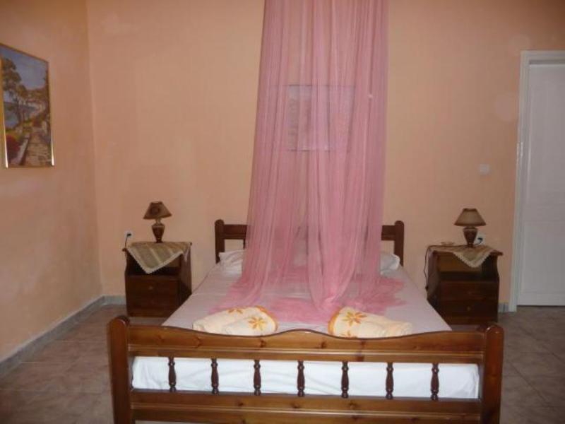 Laura House Apartment