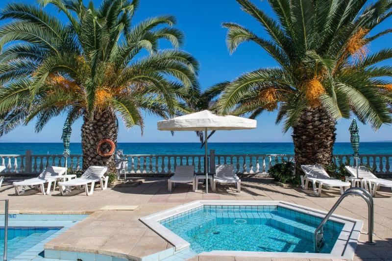 Hotel Chryssi Akti Argassi