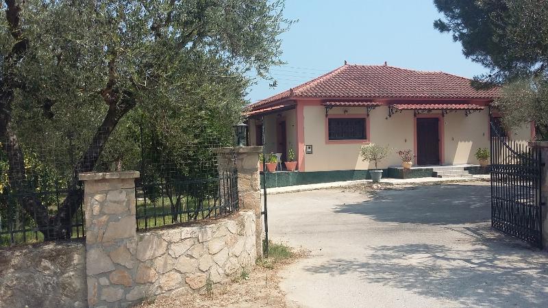 Porto Giardino Apartment Kypseli