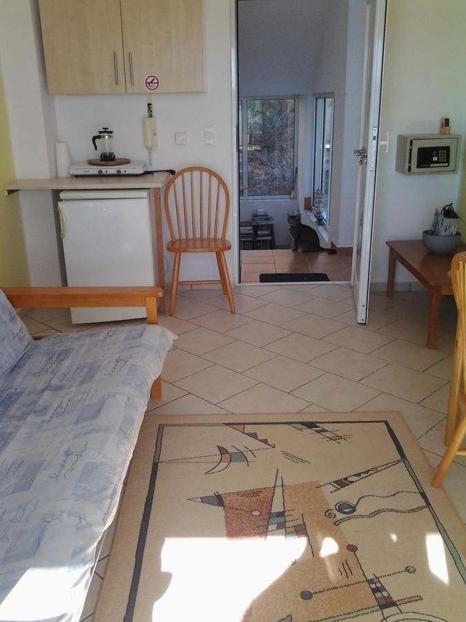 Robin's Nest Apartment *
