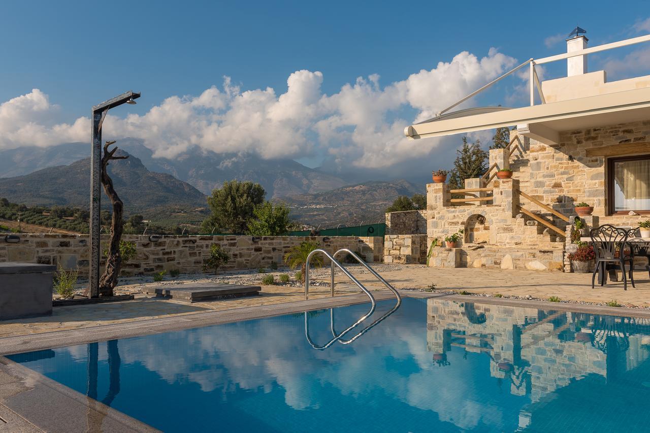 Villa Zeus & Dione Luxury Lagolion