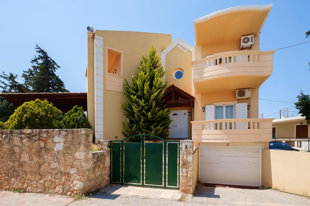 Relaxing Family Home, Near Many Sandy Beaches Holiday home