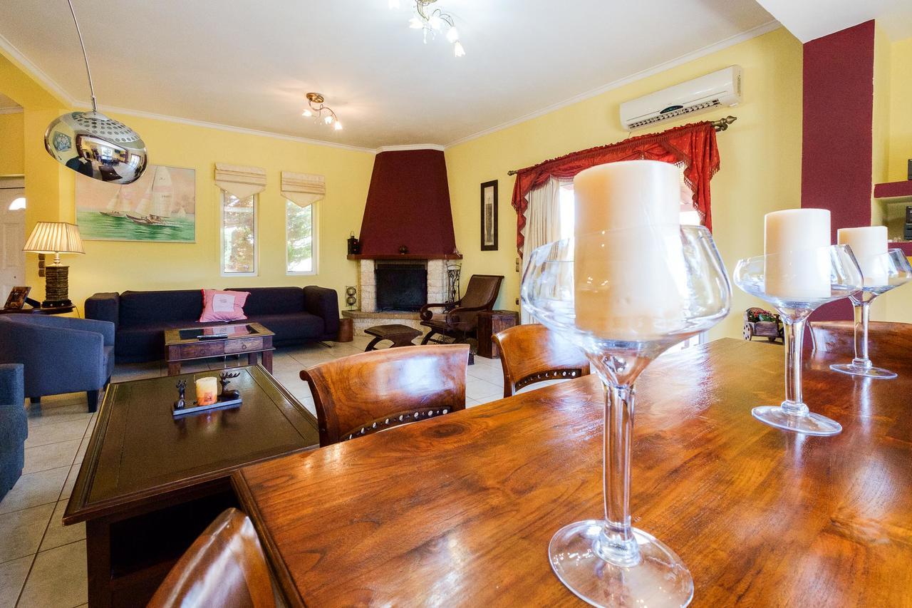 Relaxing Family Home, Near Many Sandy Beaches *