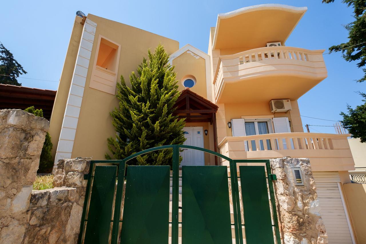 Relaxing Family Home, Near Many Sandy Beaches Holiday home *
