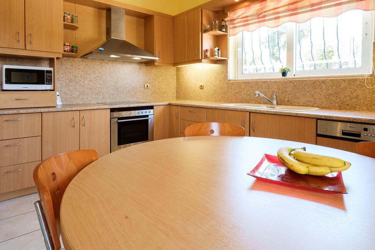 Relaxing Family Home, Near Many Sandy Beaches Holiday home *