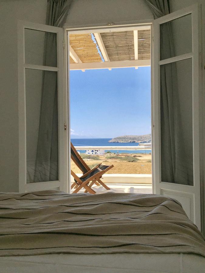 Apartment Island White