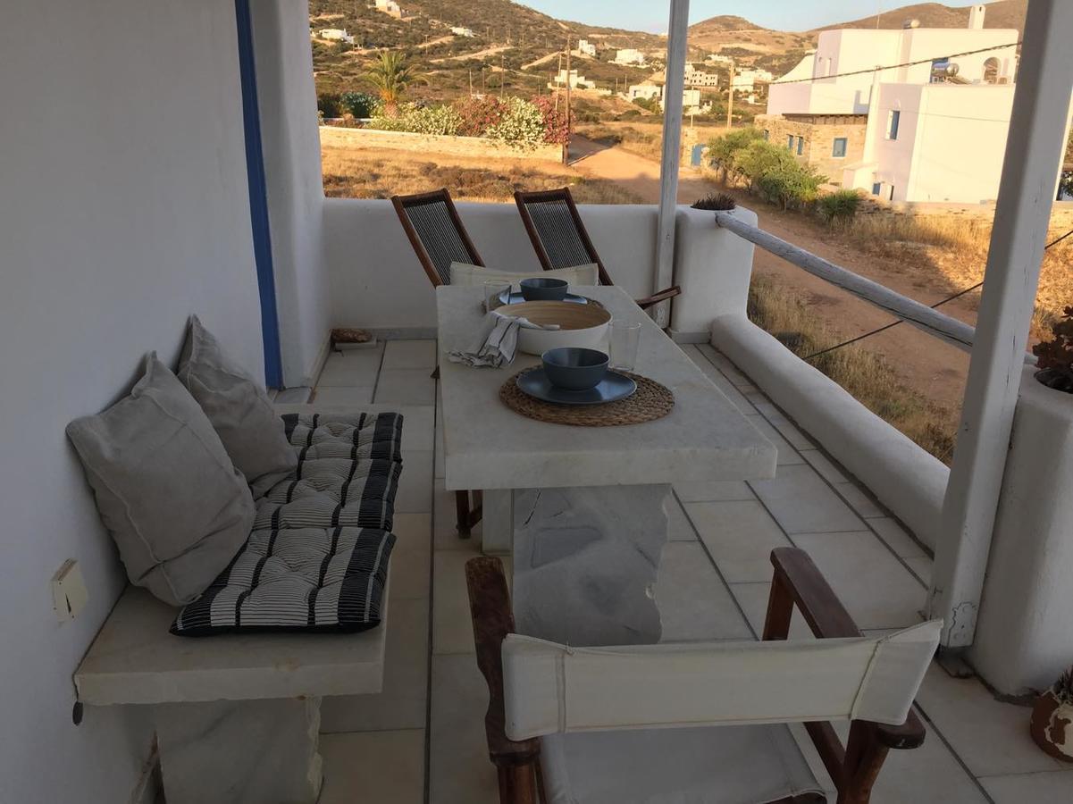 Apartment Island White