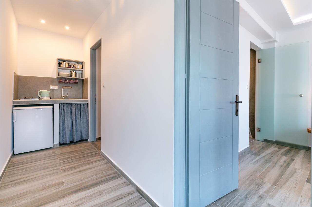 Ageri Apartment Potos