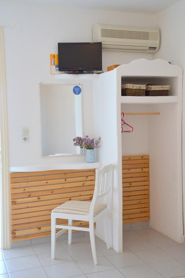 Apartment Garyfallos Milos Island