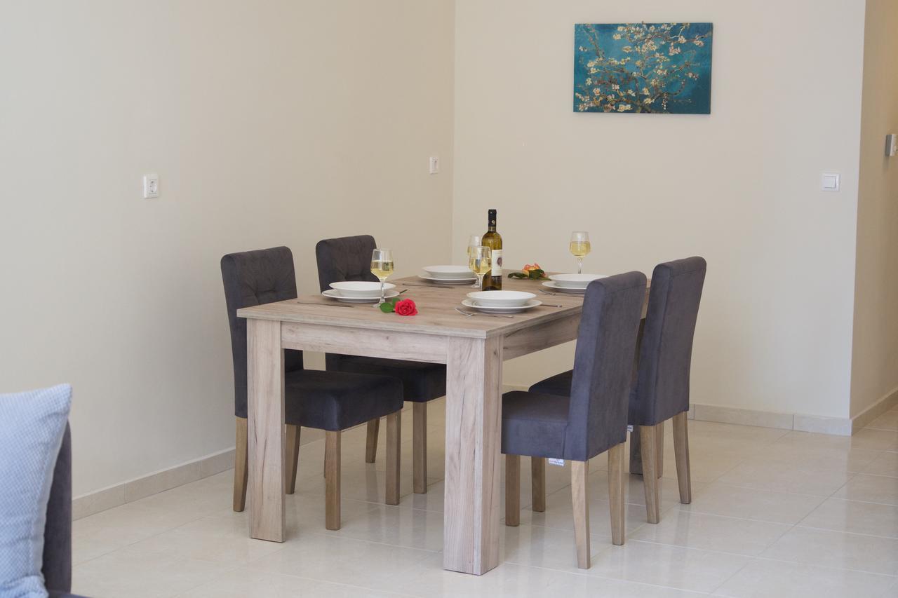 Marina's Sami (Kefalonia)