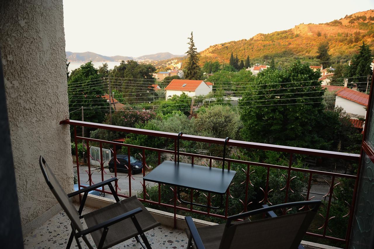 Sea Breeze Apartment Palaiontsiflikion