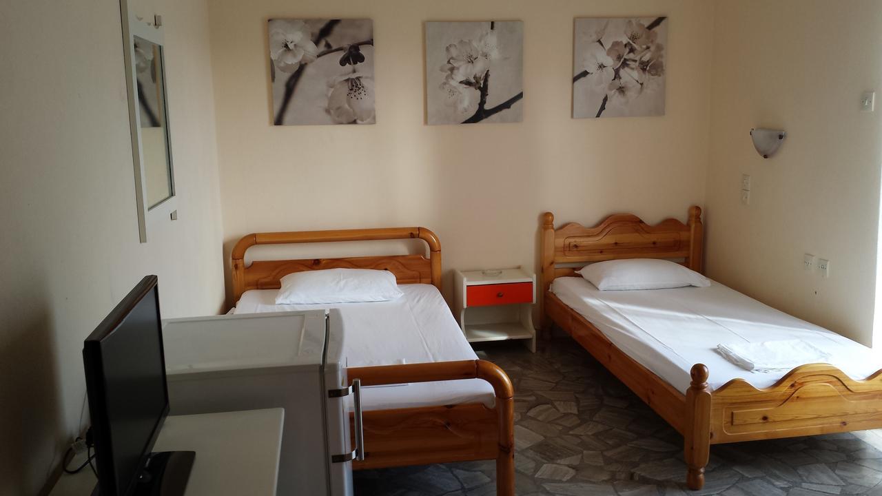 Intos Guest house *
