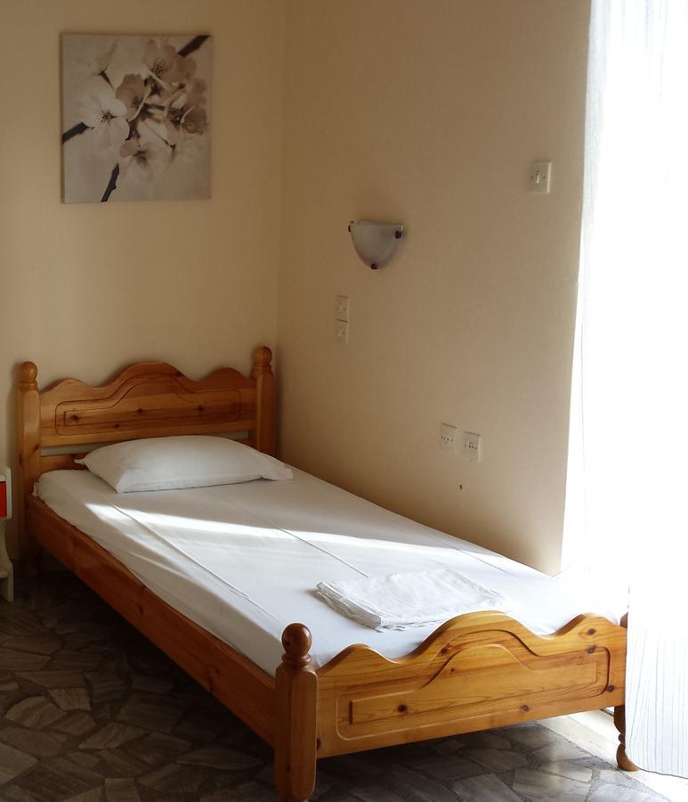 Intos * Agios Nikolaos (Aetolia-Acarnania)