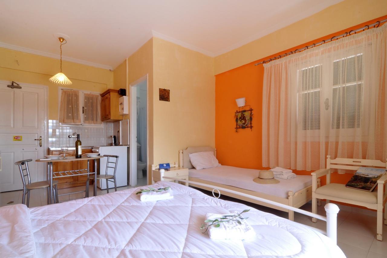 Xristina Apartment Dafnila