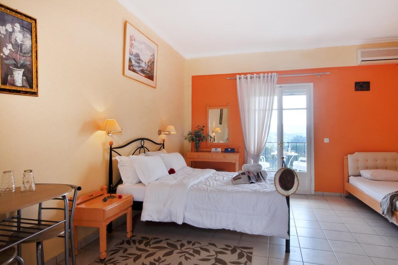 Xristina Apartment Dafnila