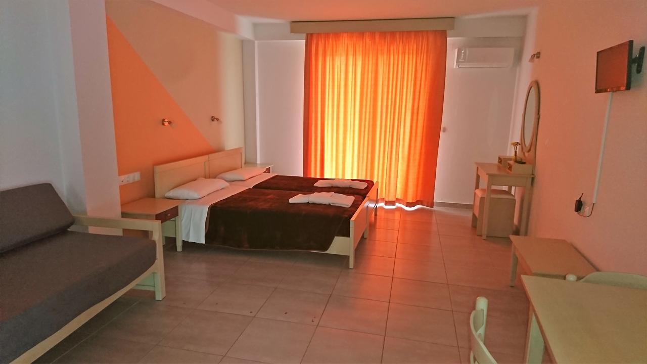 Christakis Aparthotel 2*