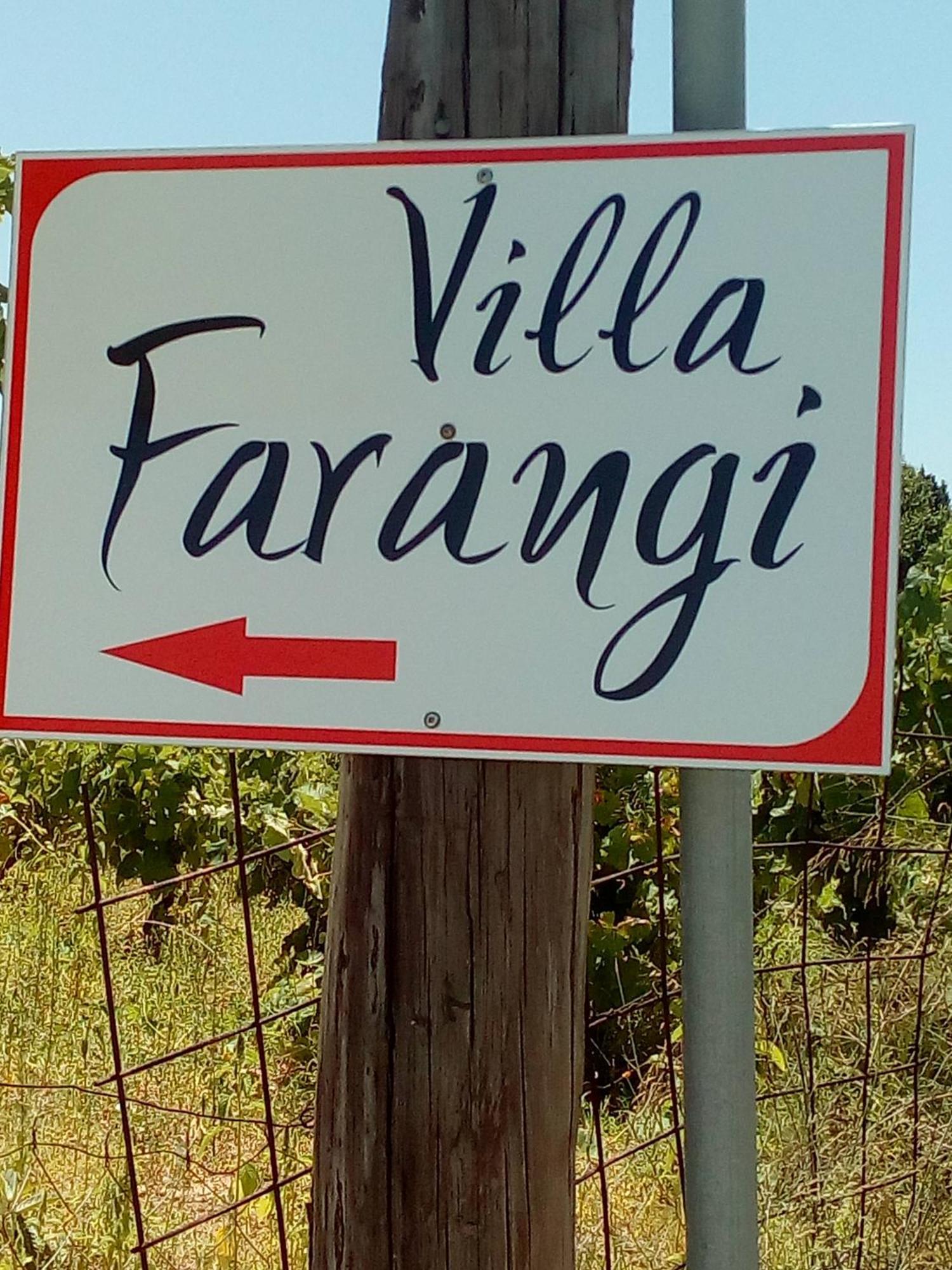 Farangi Villa Gallos