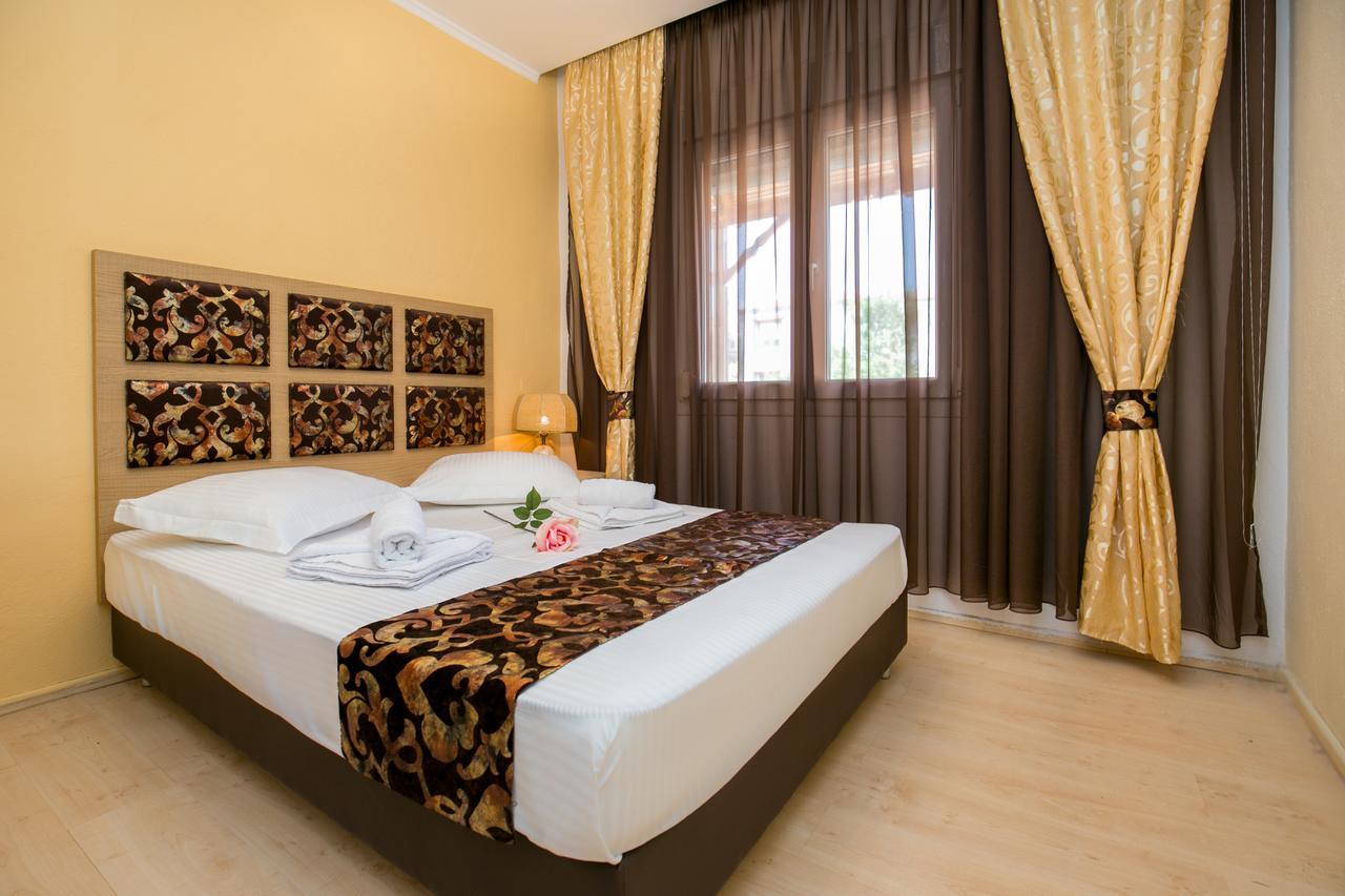 Elpis 1 Apartment