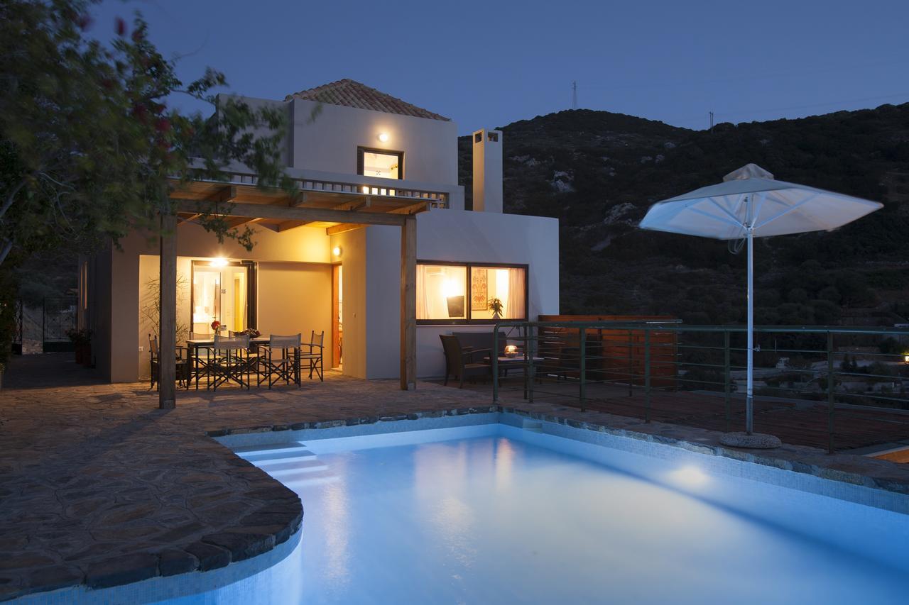 Villa Luxury Villas *