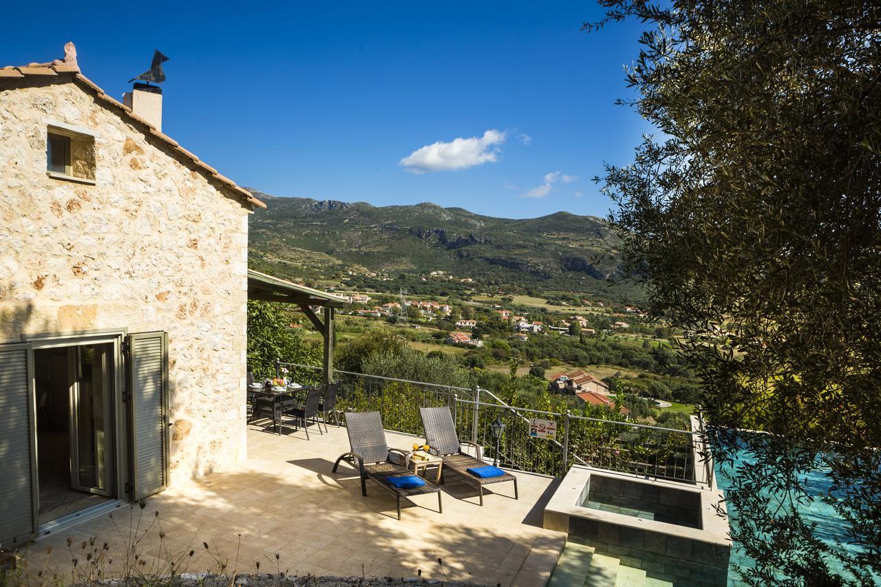 Unique Kefalonia Bay View Villa *