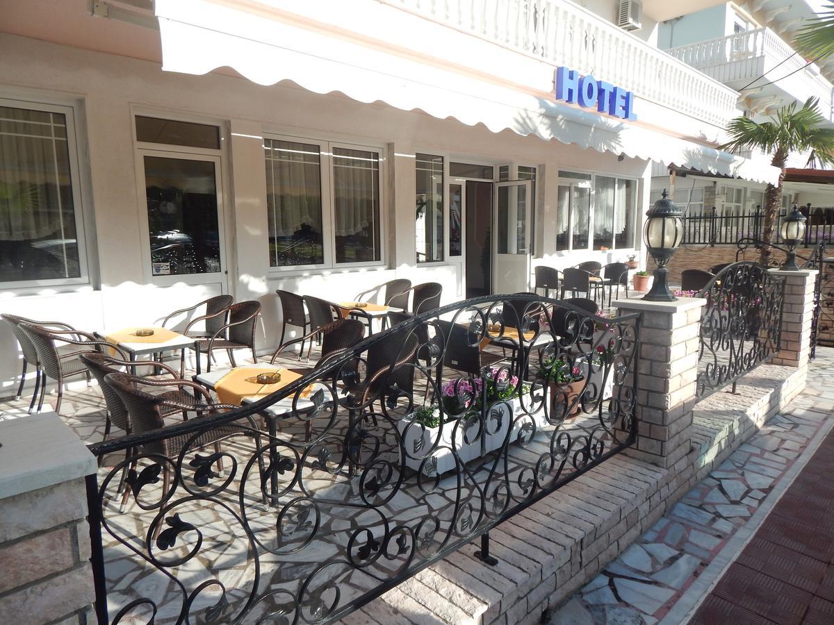 Gold Stern Hotel 3*