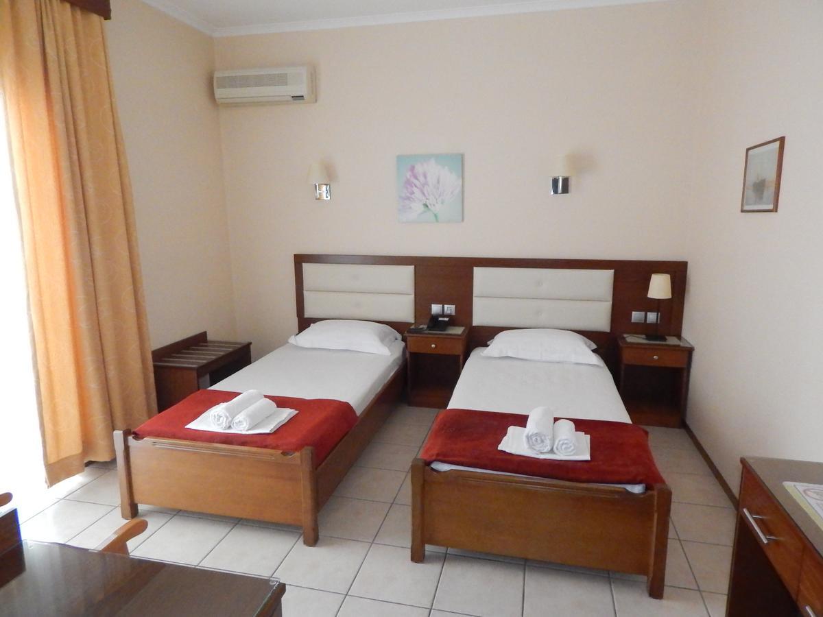 Gold Stern Hotel 3*