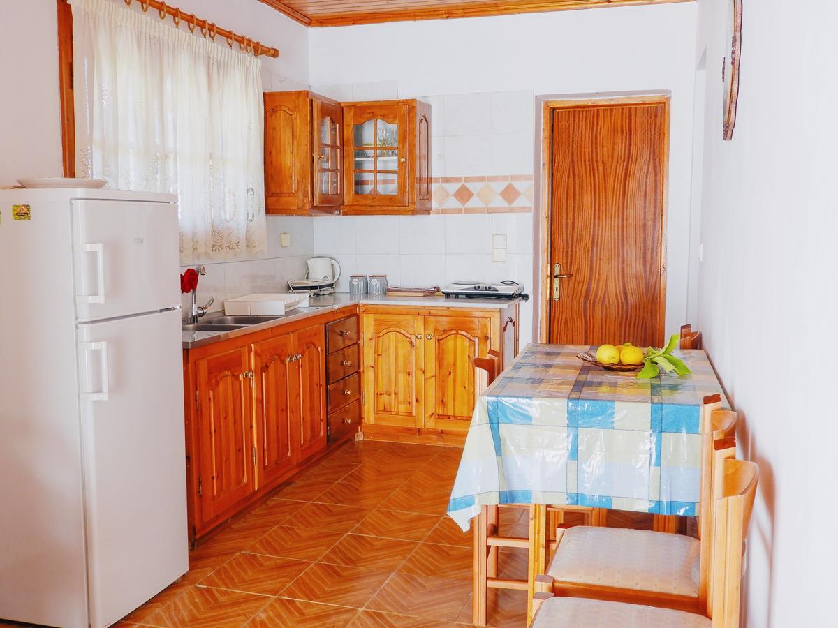 Irini Studios Apartment Alykes (Zakynthos)