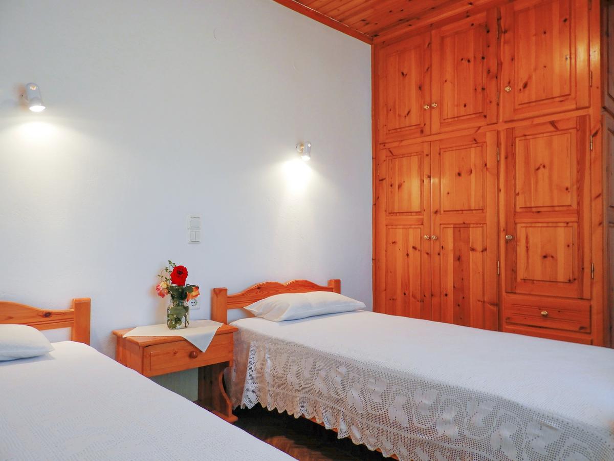 Irini Studios Apartment