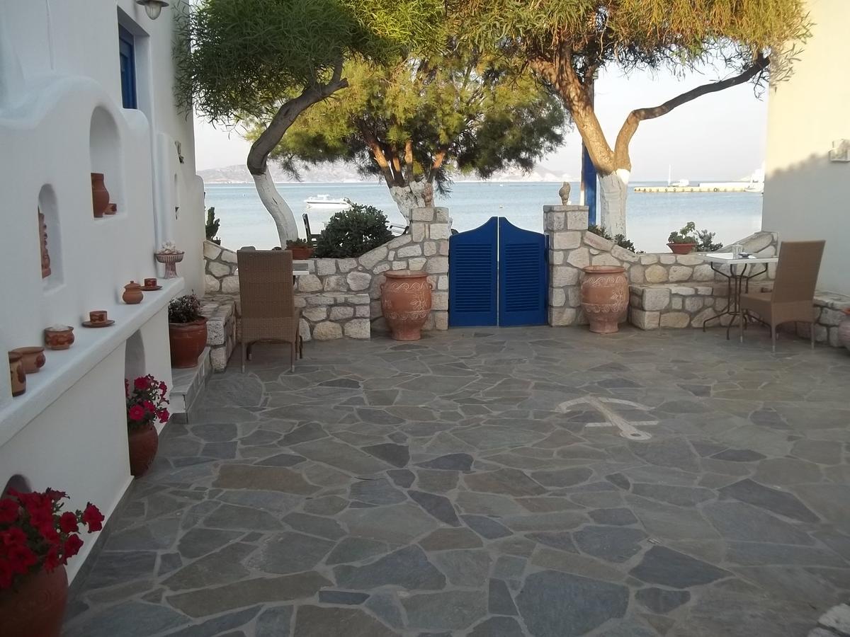 Floras Guest house *