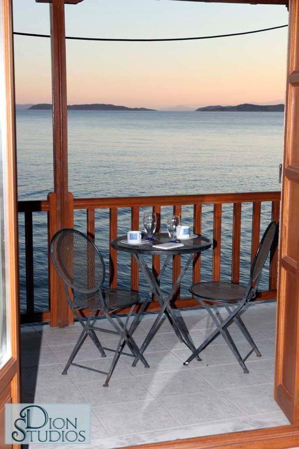 Dion * Loutraki (Skopelos)
