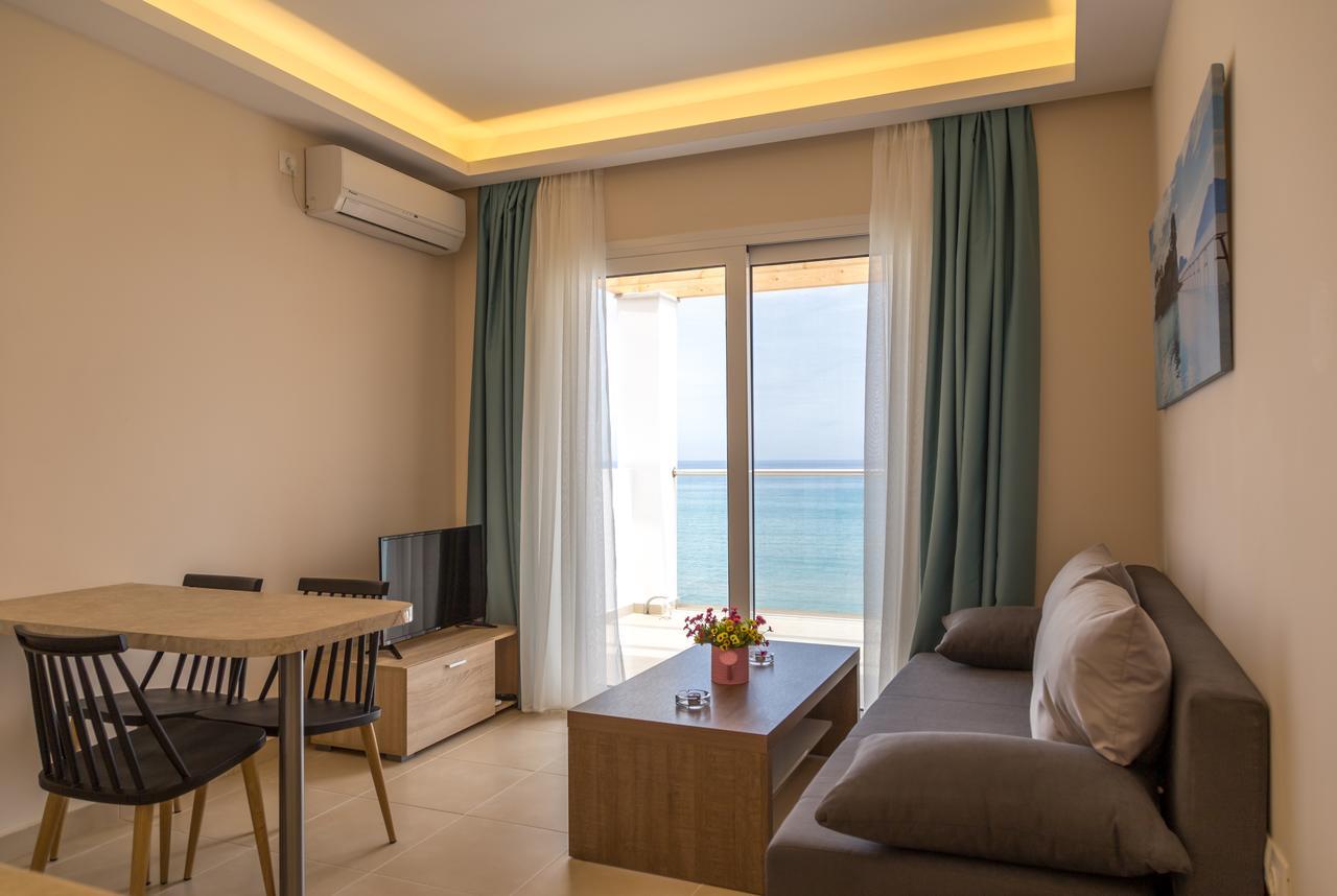 Laura House * Alykes (Zakynthos)