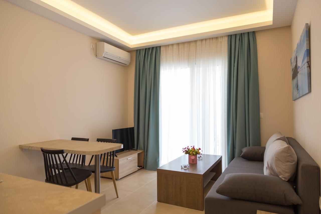 Laura House Apartment *