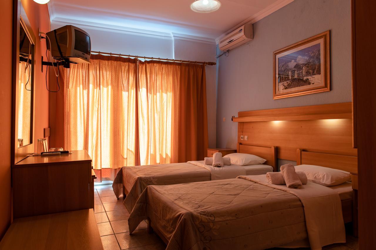 Themis Apartment *