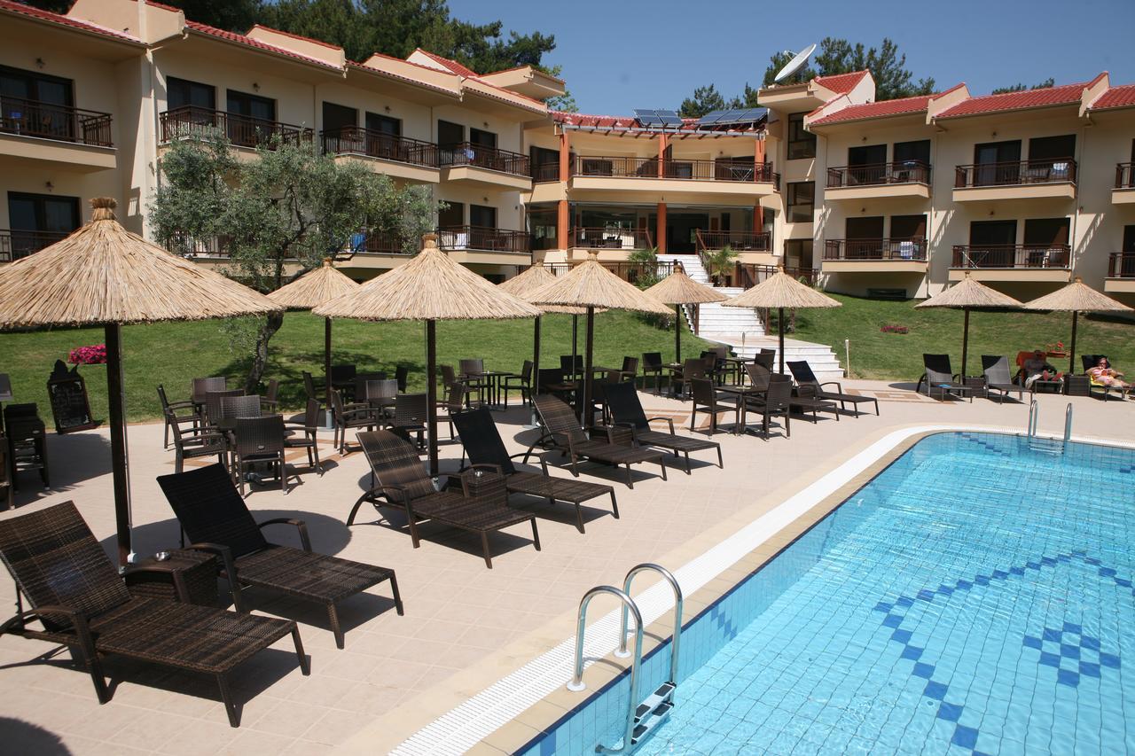 Four Season Hotel 3*