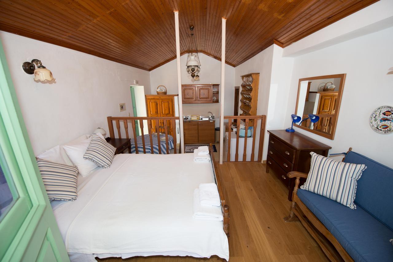 Apartment Kyklameno Studio No 2 Symi
