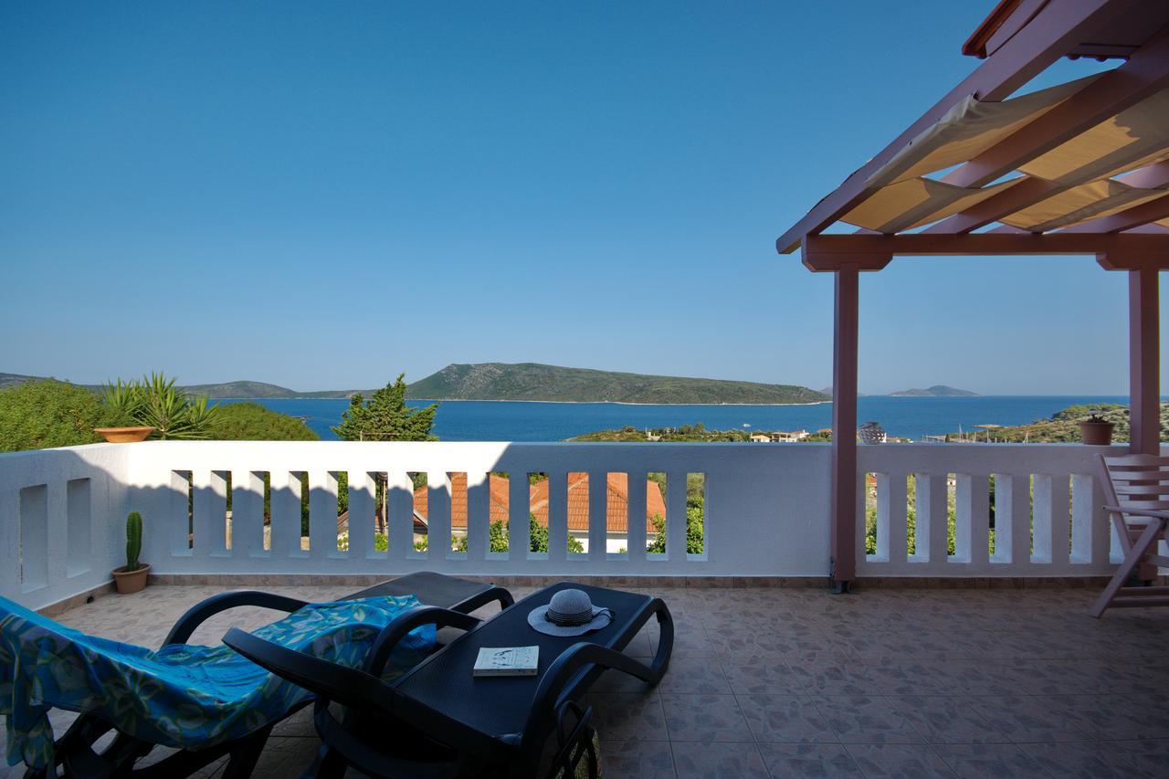 Agnantema Seaview Villa *