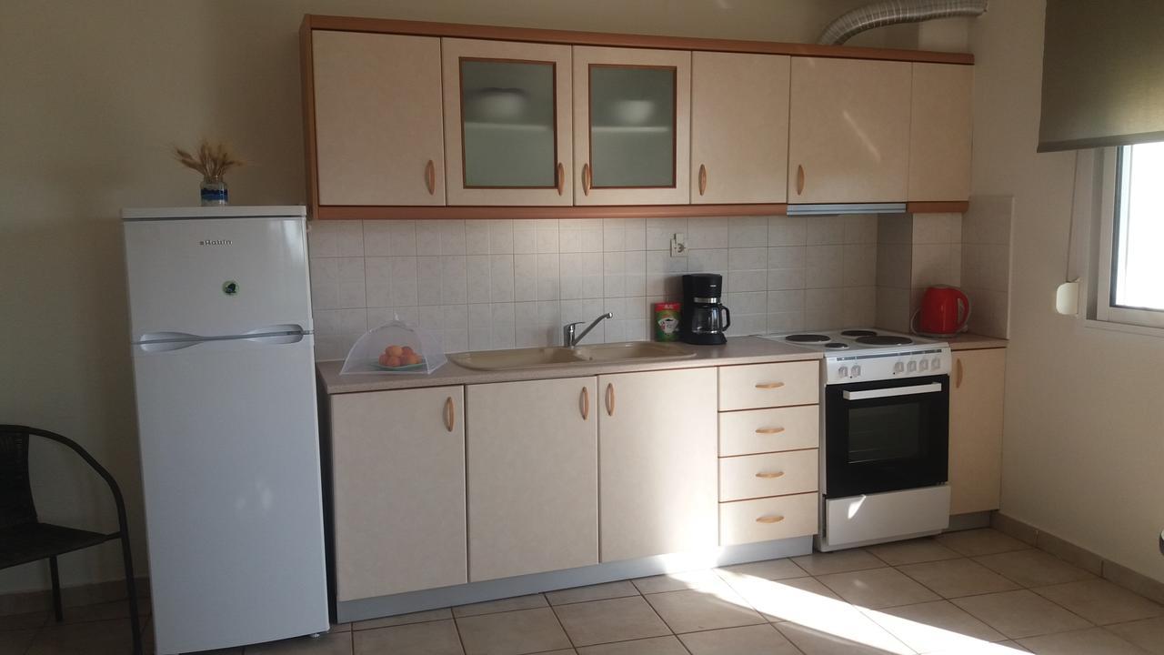 Azalia By Travelpro Services Nea Moudania Halkidiki
