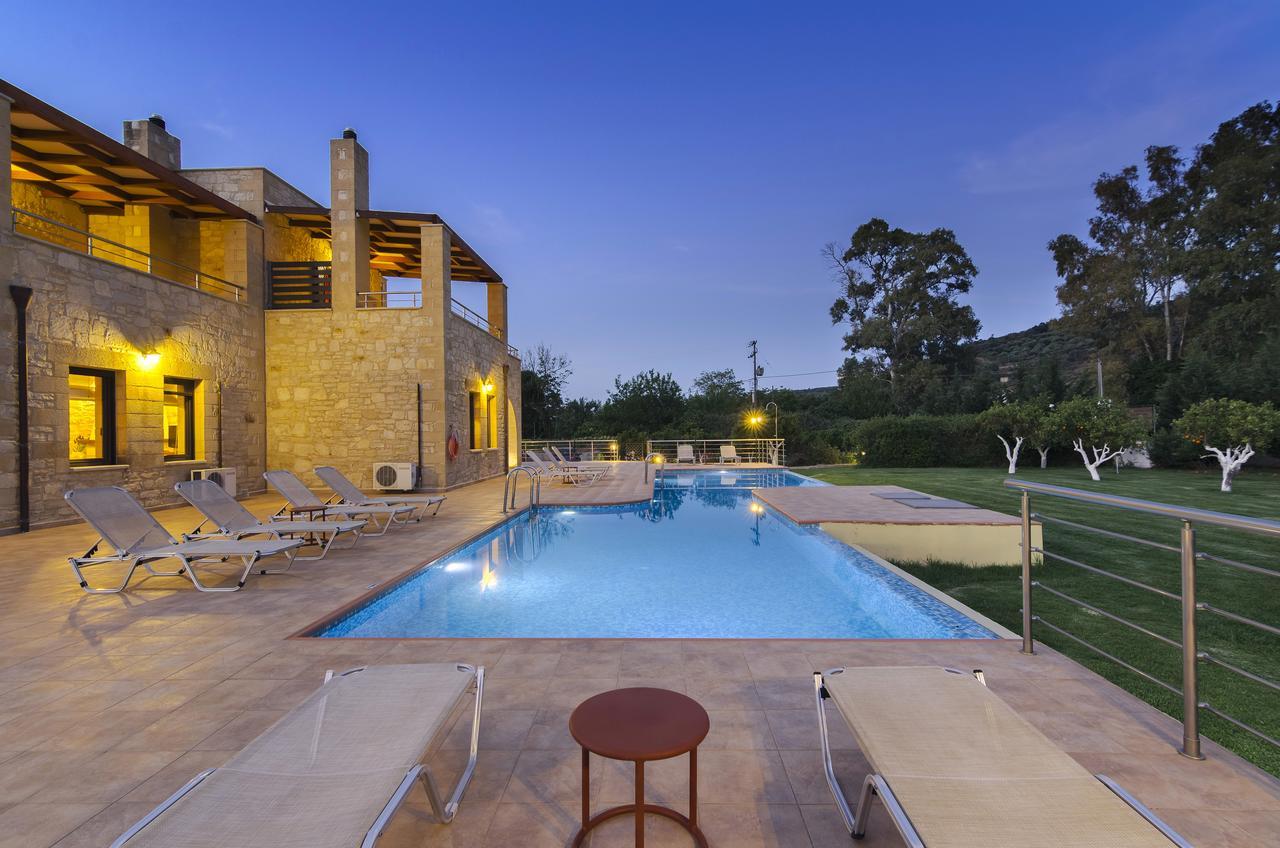 Villas Kalives * Kalyves