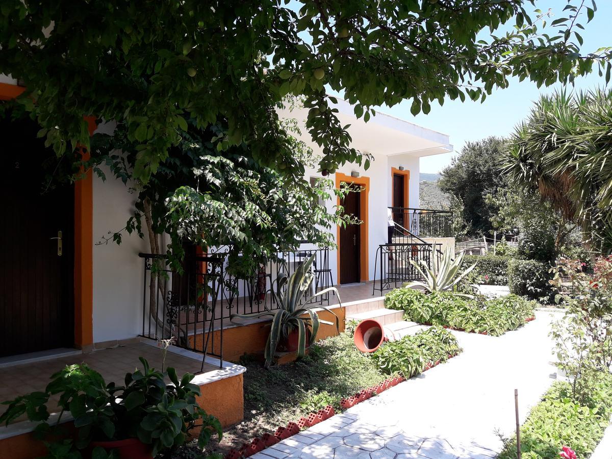Dimitris Apartment *